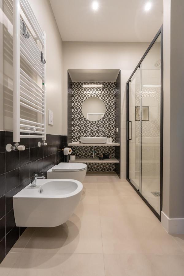 נאפולי Palazzo Massa Apartments מראה חיצוני תמונה