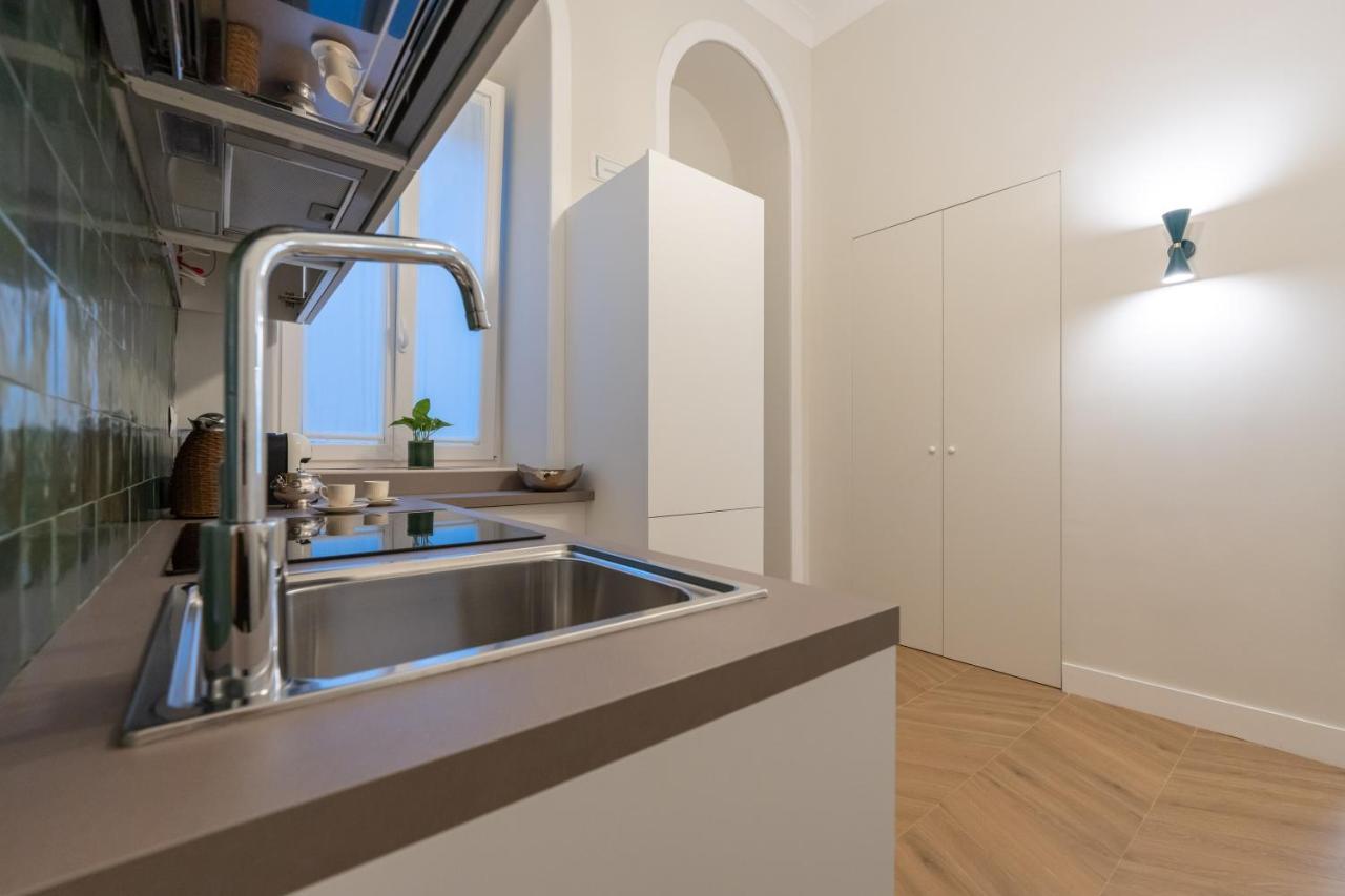 נאפולי Palazzo Massa Apartments מראה חיצוני תמונה